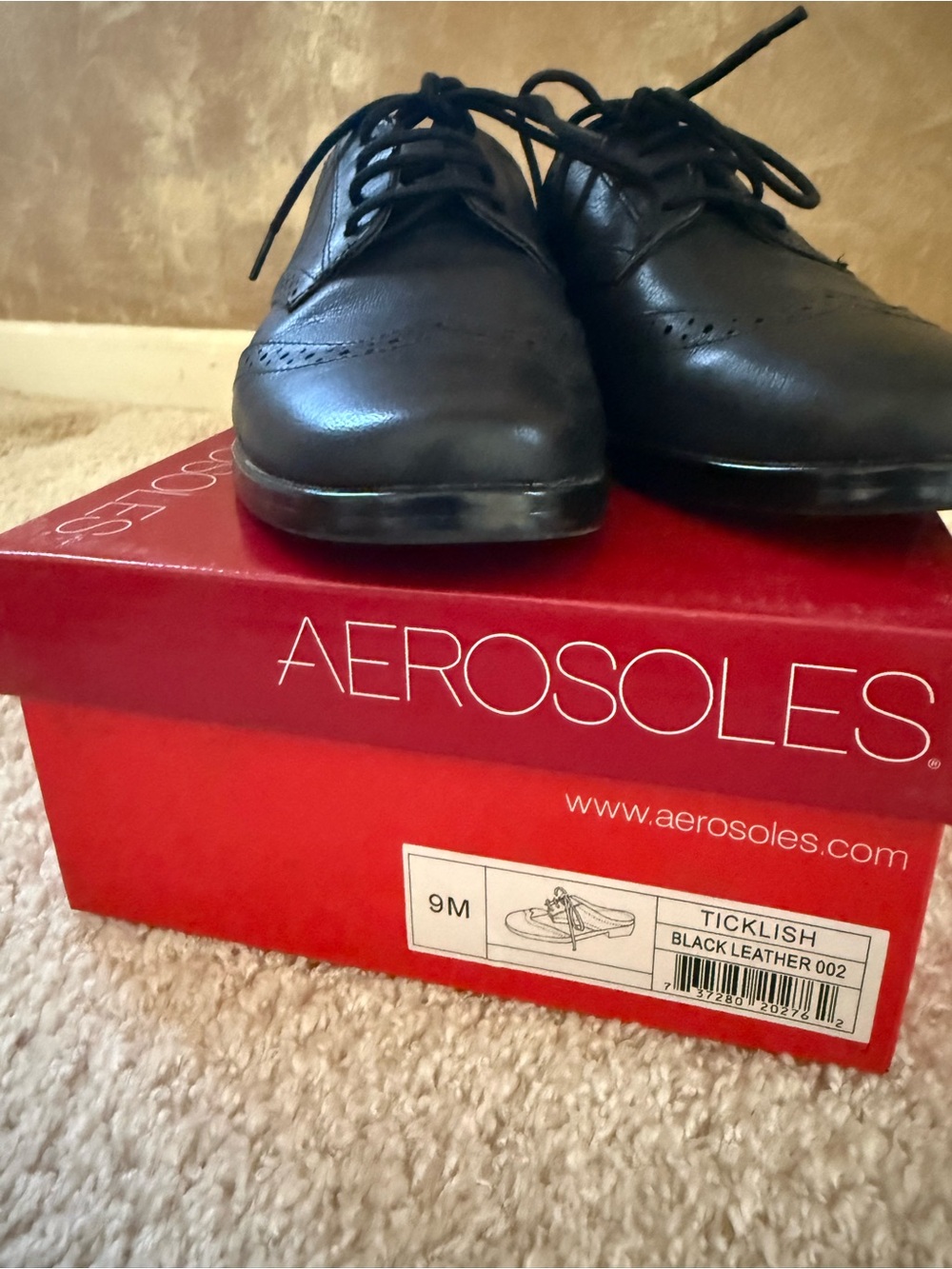 AEROSOLES Black Leather Lace-Up Oxford Shoes